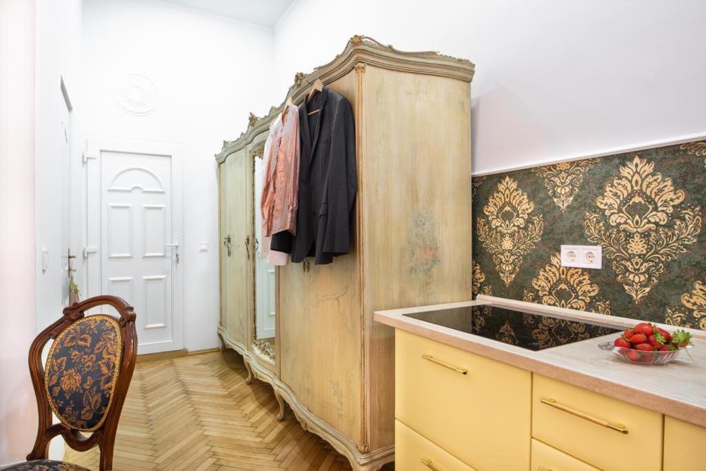 Regina Apartments On Kiraly Street Budapest Esterno foto